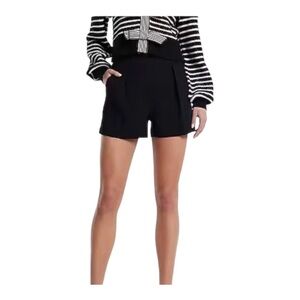Express Stylist Super High Waisted Pleated
Tailored Shorts in Pitch Black